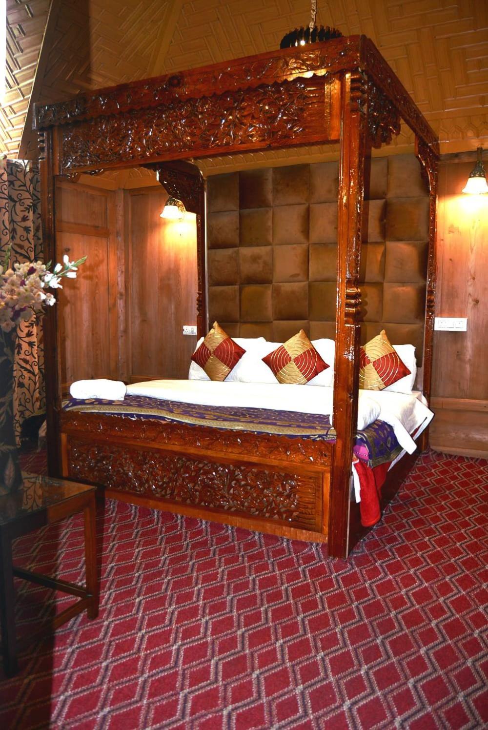 Heritage Amina Group Of Houseboats Hotel ศรีนาการ์ ภายนอก รูปภาพ