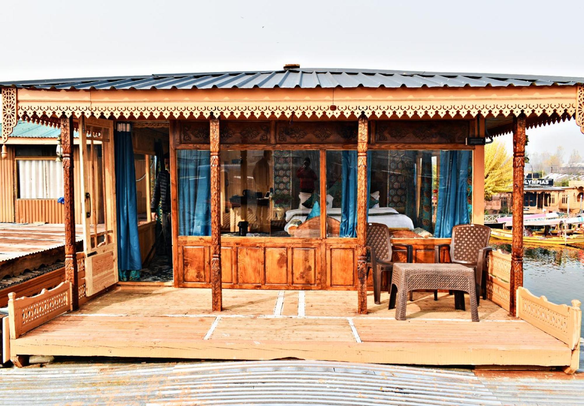 Heritage Amina Group Of Houseboats Hotel ศรีนาการ์ ภายนอก รูปภาพ